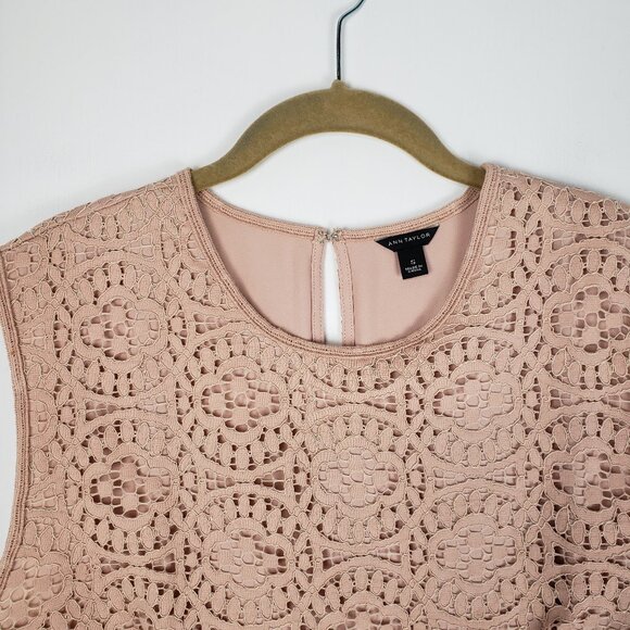 Ann Taylor Lace Sleeveless Peplum Top Dressy Beige Blush Special Occasion Size S - Picture 4 of 9